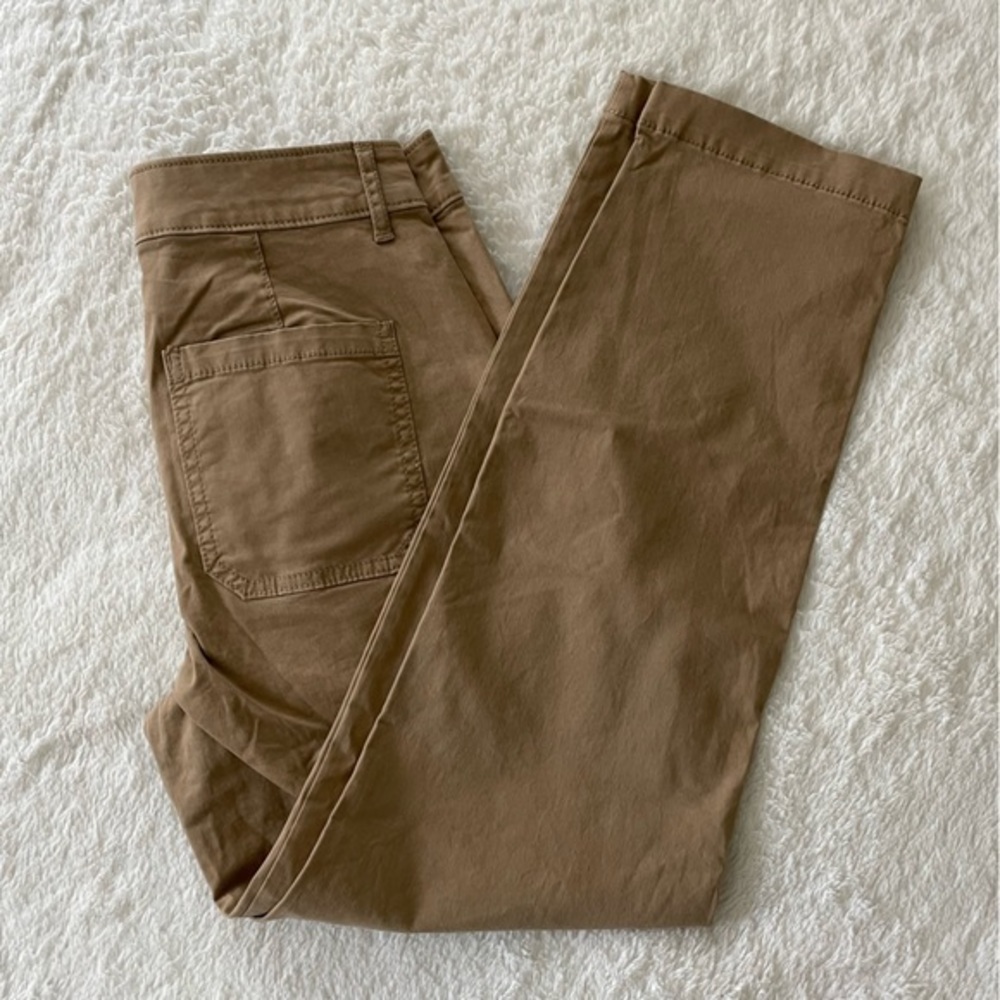 🎲NWOT Brand New Old Navy Khakis 🎲 Women’s Pants 🎲 Size 4 Tan